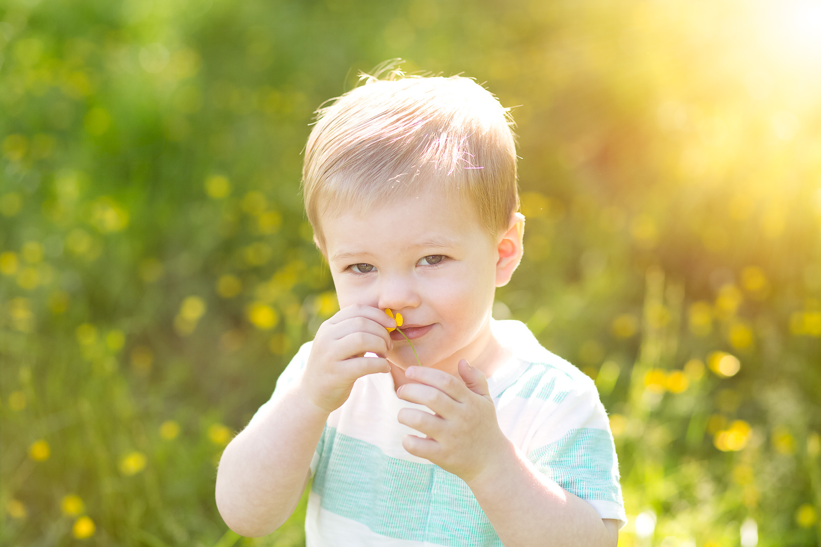 The majority of my family sessions are only 30 minutes long, so if I encounter a tricky situation, I have to fix it FAST, and I always do. Over the years, I've picked up tons of ideas how to fix a variety of "unfortunate situations," and I'm going to share my best ones here with you!