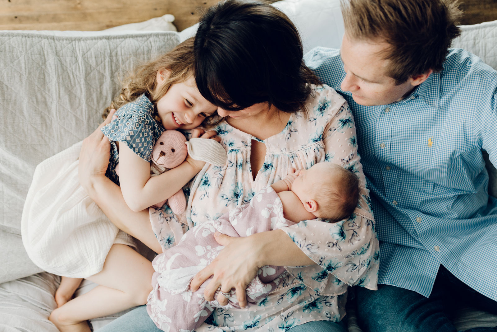dream-clients-lifestyle-photography-laura-barr-6 A family newborn photo, dream photography clients at home