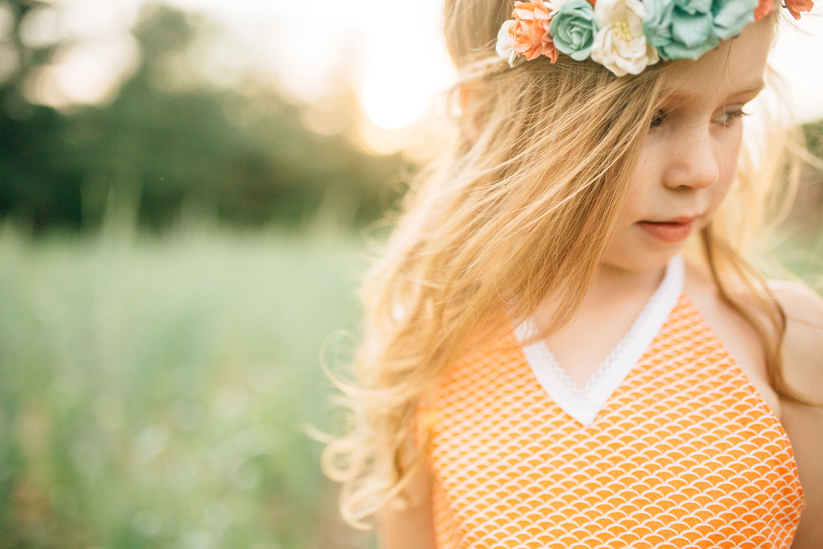 How to make backlight photography tutorial with kids by Sarah Driscoll 3 Backlighting is my absolute favorite. Here are some key components and tips I have learned along the way. | Click Magazine