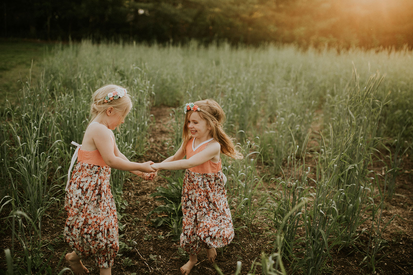 How to make backlight photography tutorial with kids by Sarah Driscoll 4 Backlighting is my absolute favorite. Here are some key components and tips I have learned along the way. | Click Magazine