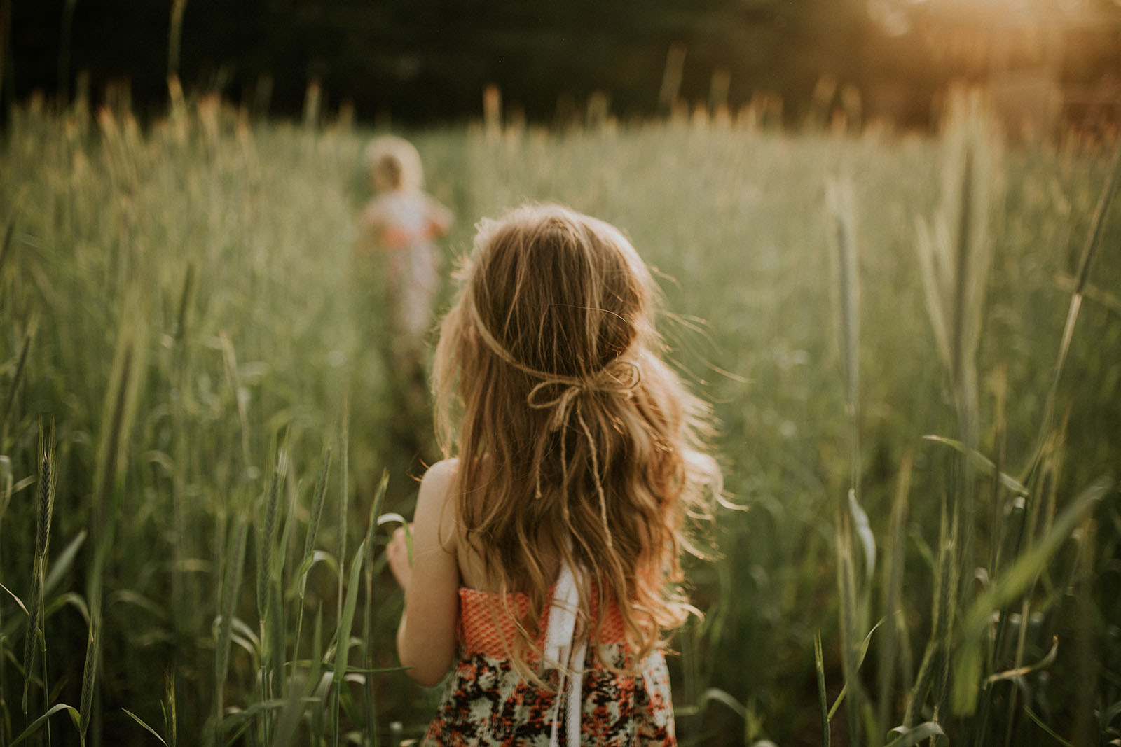 How to make backlight photography tutorial with kids by Sarah Driscoll 9 Backlighting is my absolute favorite. Here are some key components and tips I have learned along the way. | Click Magazine