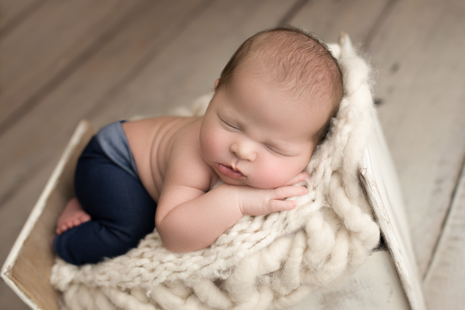 Jefferson-City-MO-newborn-photography-crystal-reddick-1 No-stress newborn photos