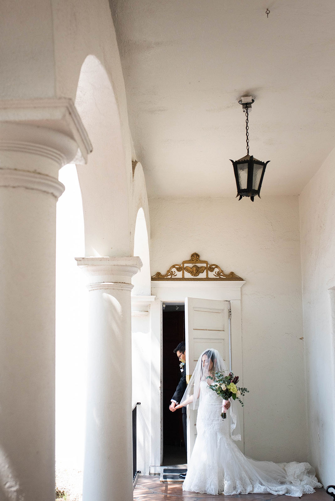 Jen Schrantz @jenbeephotography 1 love in the time of covid Wedding photo taken during Covid-19 pandemic