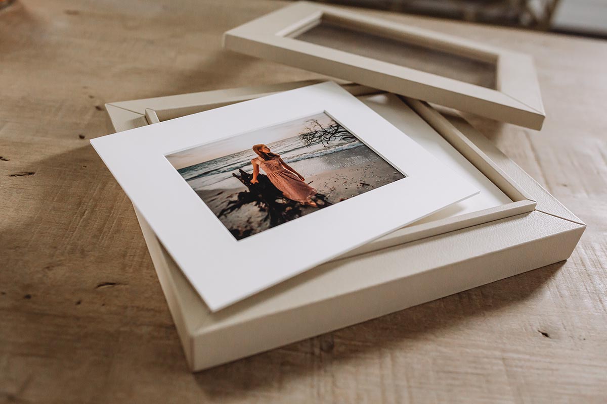 kelly-jones-frame-sample