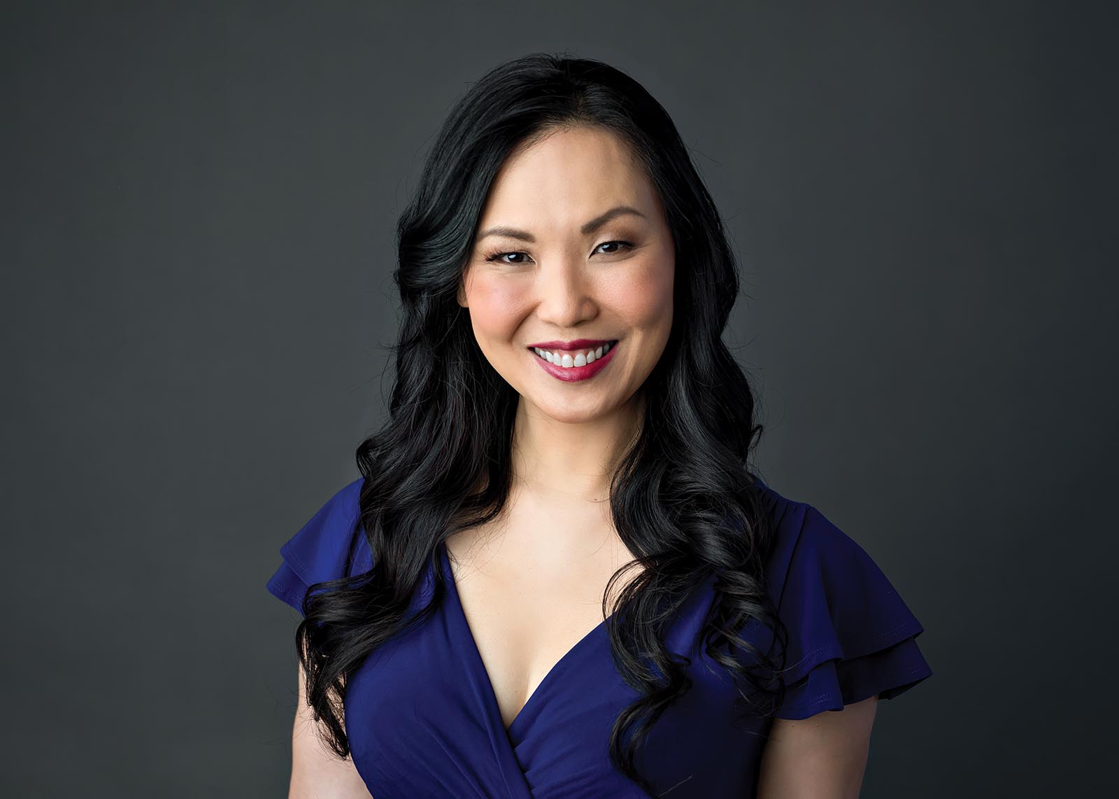 Creative headshot of a woman by Leslie Crane
