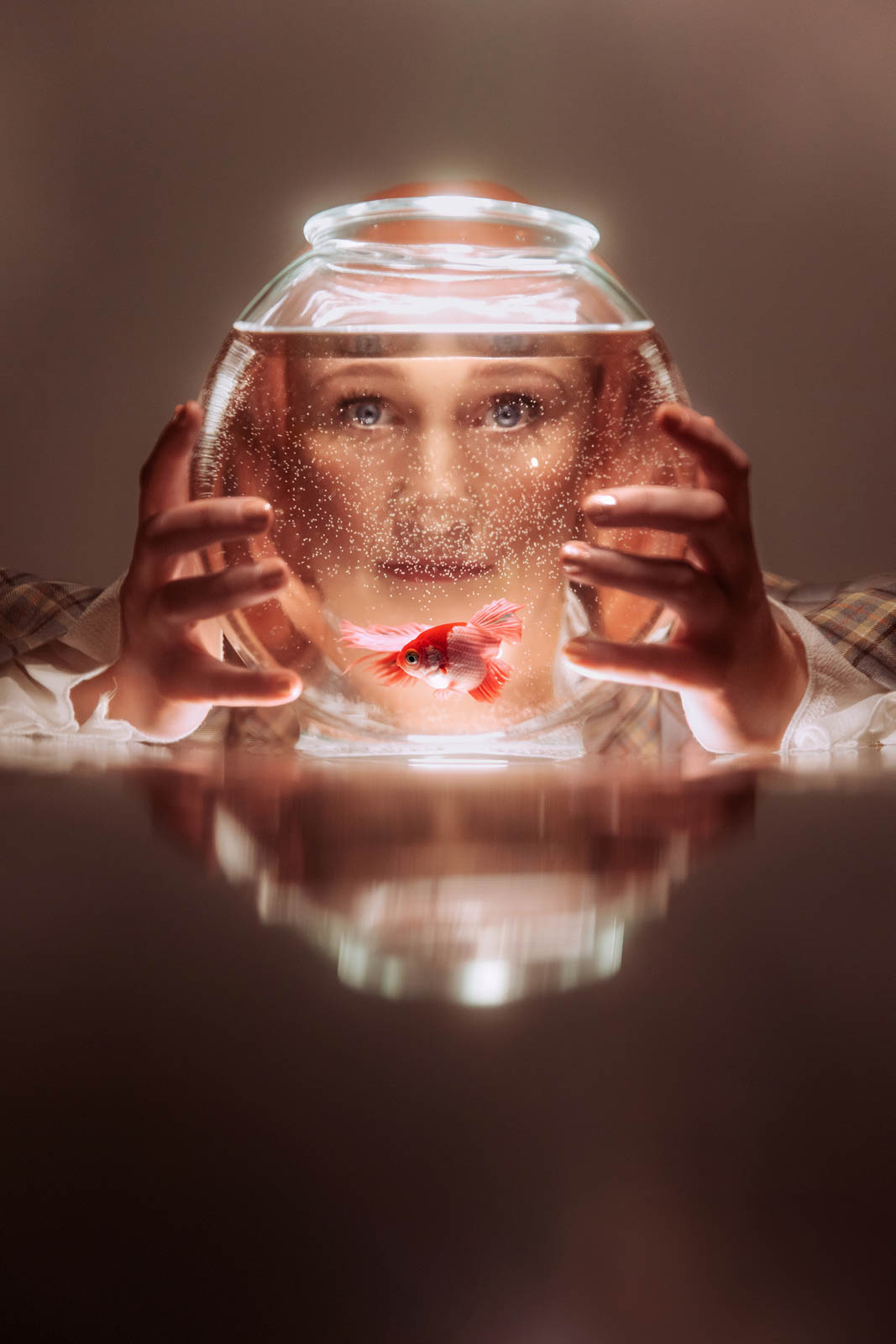 Light-Hackers-Creative-Light-Class-for-Photographers-Low-Light-Image-by-Bree-Friesen-using-light-source-lamp
