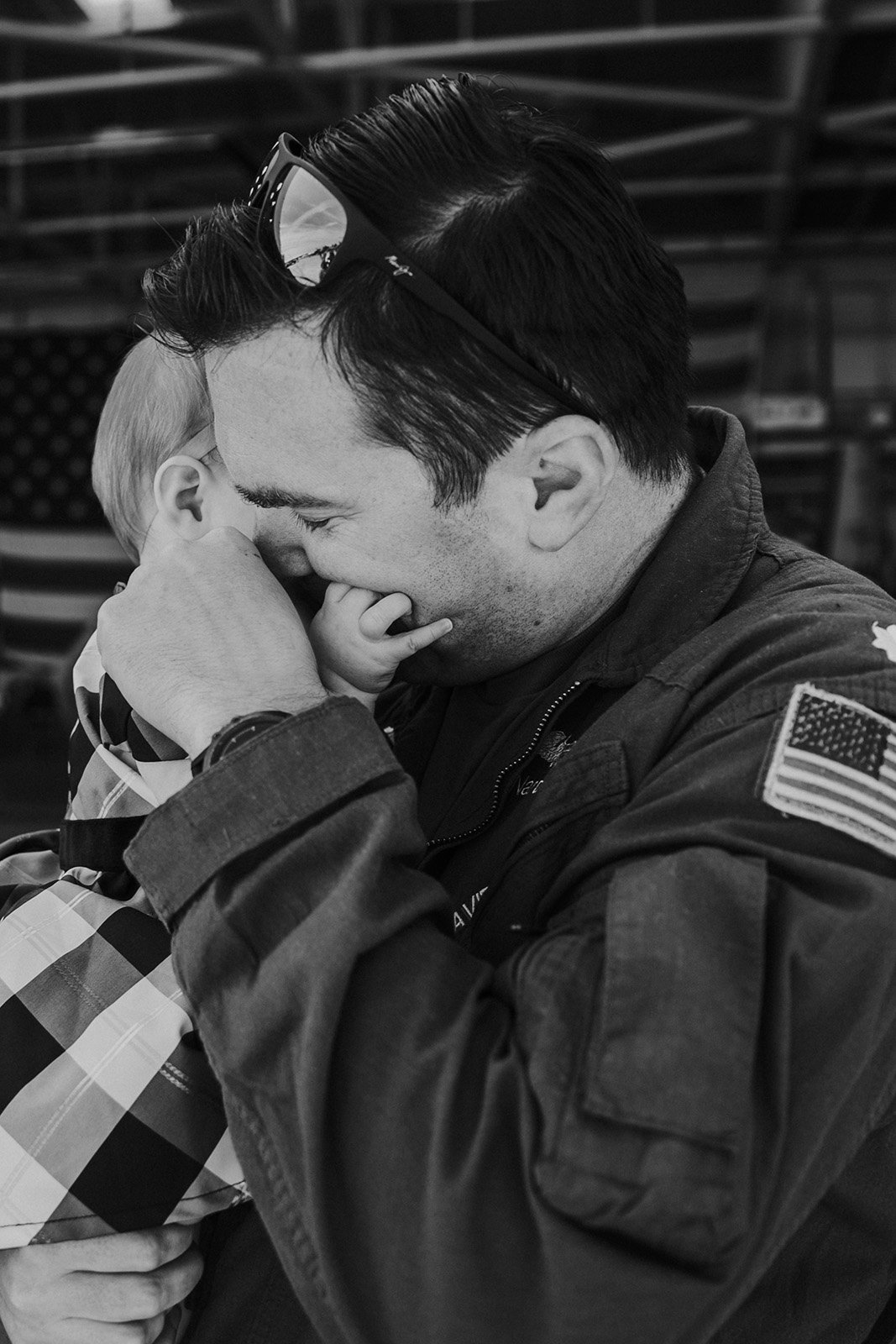 military-pilot-embraces-baby-daughter-after-homecoming-reunion-by-Kara-Chappell