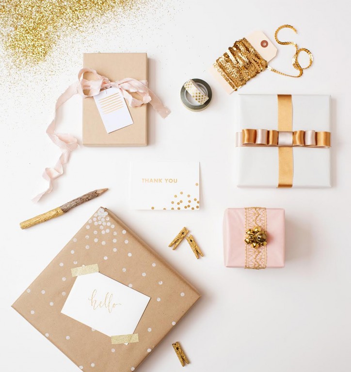 pink and gold photography packaging