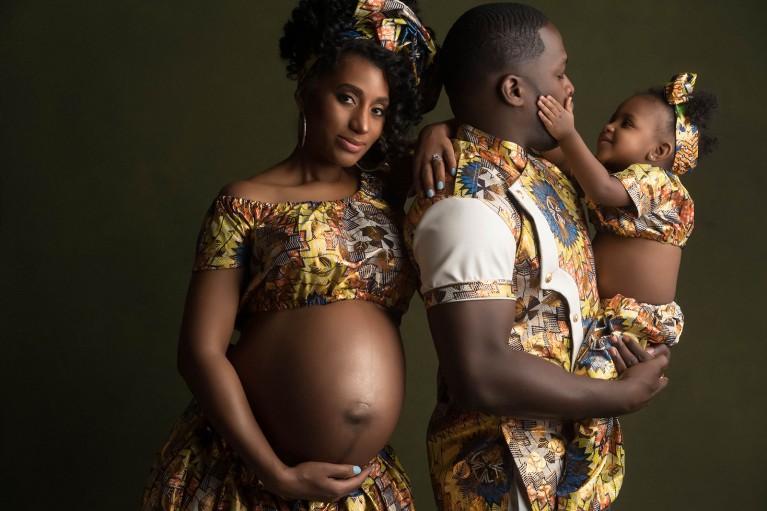 unique maternity photos by Sophia Barrett